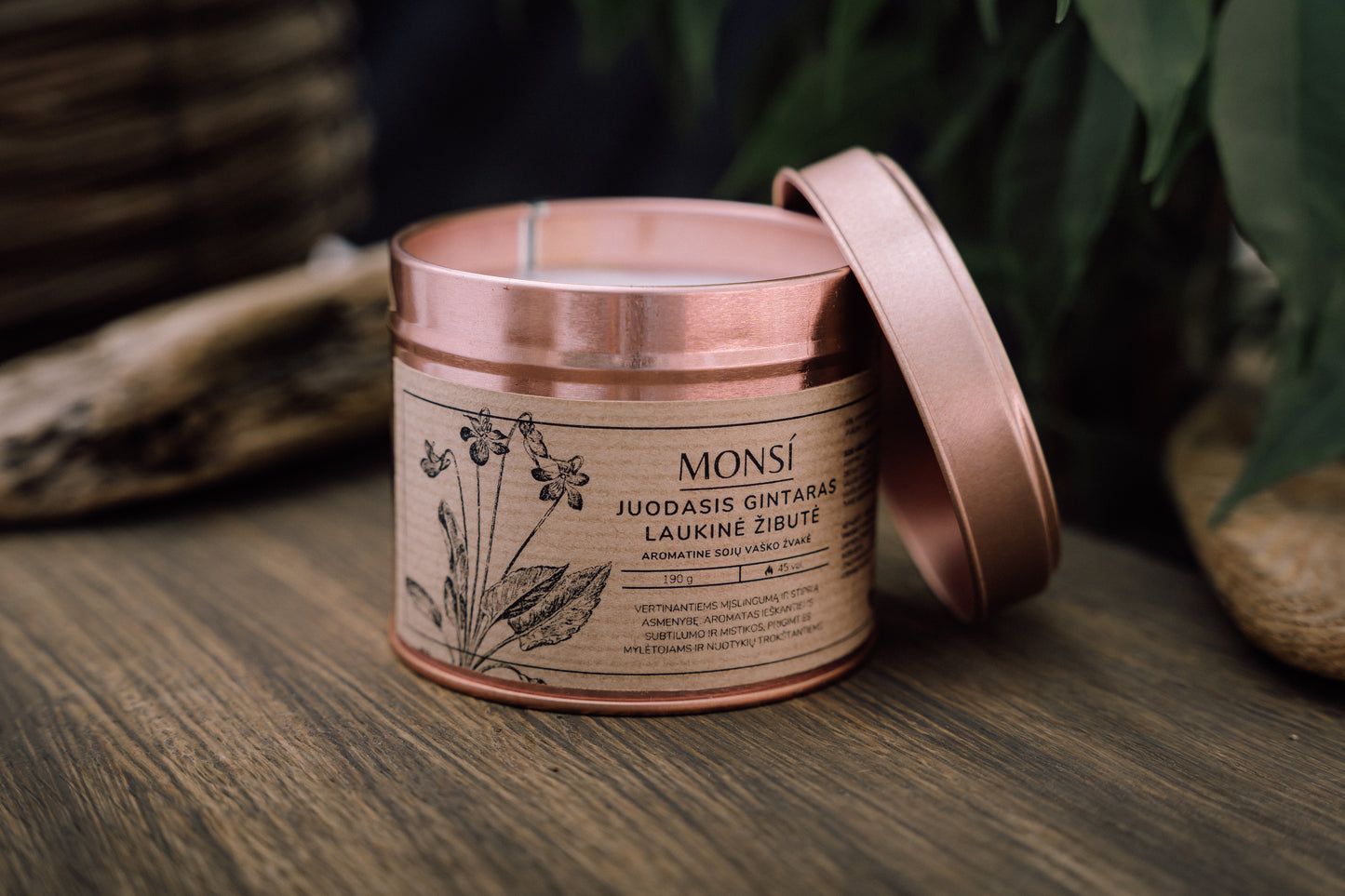 Aromatinė sojų vaško žvakė Juodasis gintaras - žibutė